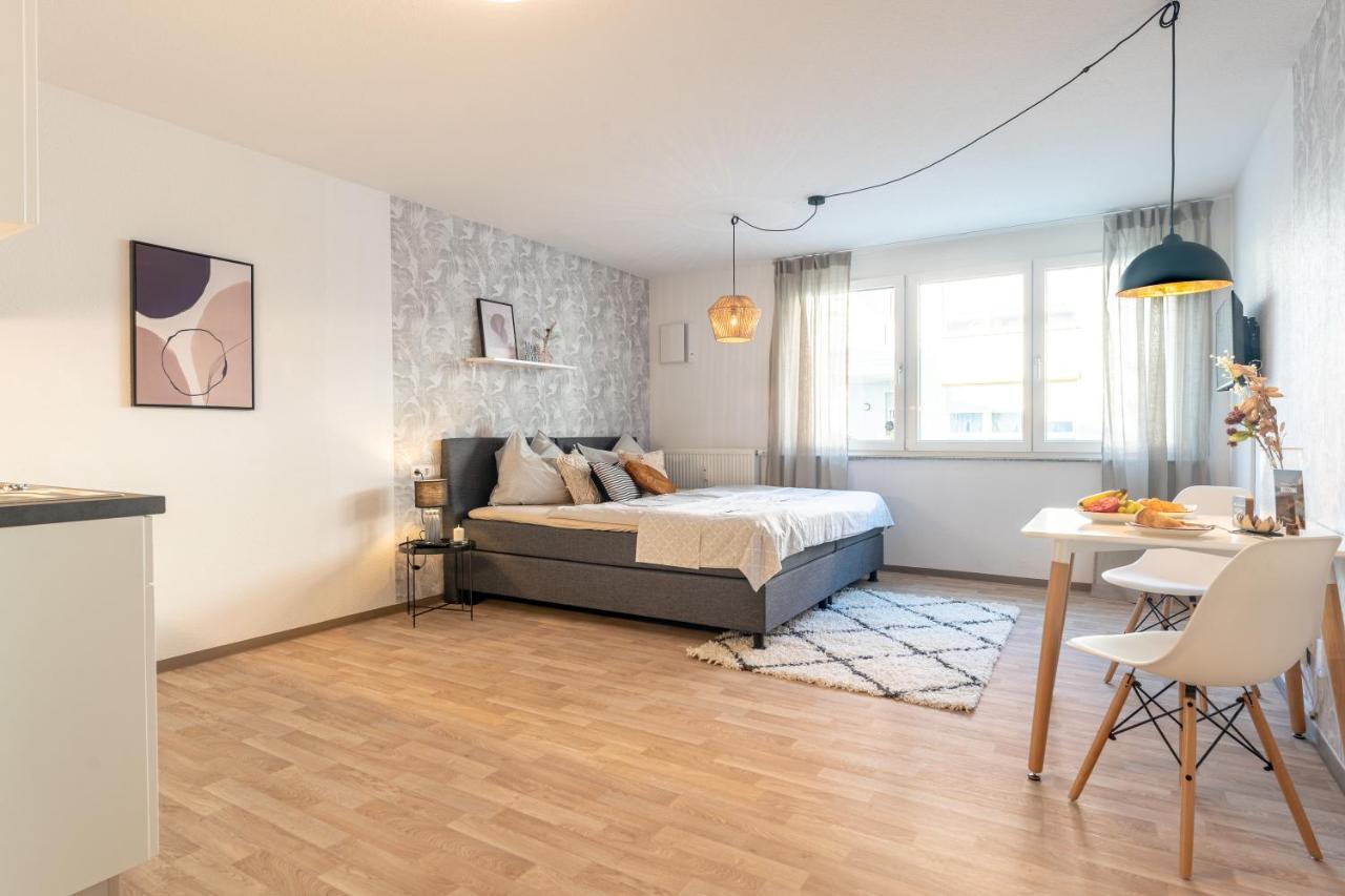 Neu☆Business Apartment☆Messe/Airport☆Tiefgarage ラインフェルデン＝エヒターディンゲン エクステリア 写真