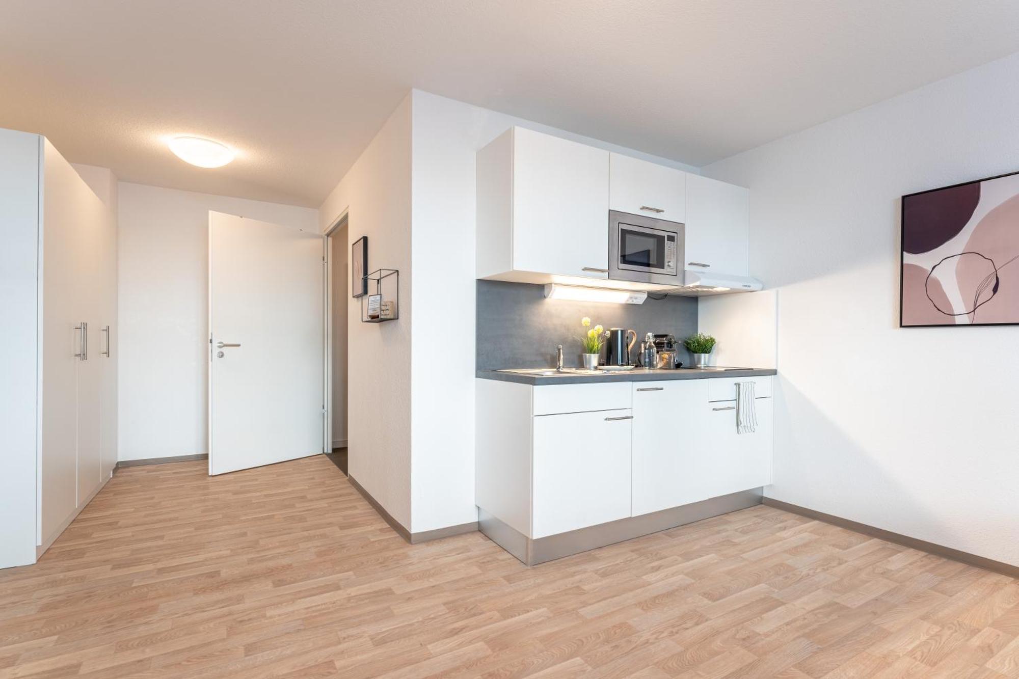 Neu☆Business Apartment☆Messe/Airport☆Tiefgarage ラインフェルデン＝エヒターディンゲン 部屋 写真